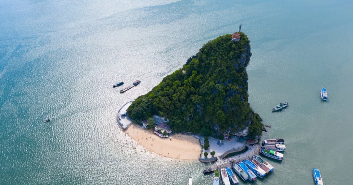 Ha-Long-Ti-Top-cave-1 Ha-Long-Ti-Top-cave-1