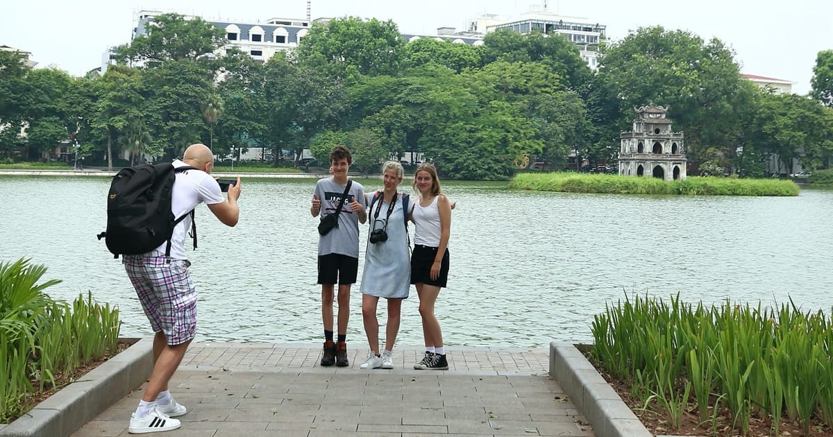 Ha-Noi-Hoan-Kiem-lake-2 Ha-Noi-Hoan-Kiem-lake-2